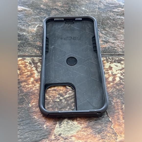 OtterBox Apple iPhone 13 Pro Max 📳 - Picture 8 of 11